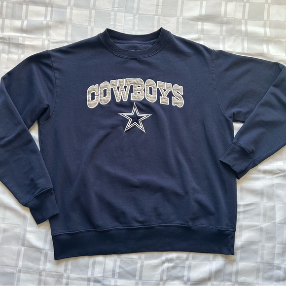 Cowboys Lightweight Navy Blue Crewneck Sweater - Picture 11 of 11